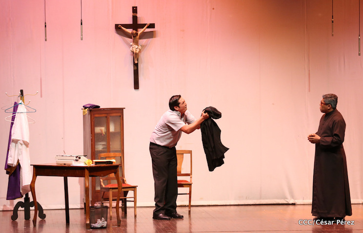UNICA festeja 90 a&ntilde;os de Cardenal Miguel con obra teatral &ldquo;Tiempos de Fe&rdquo;